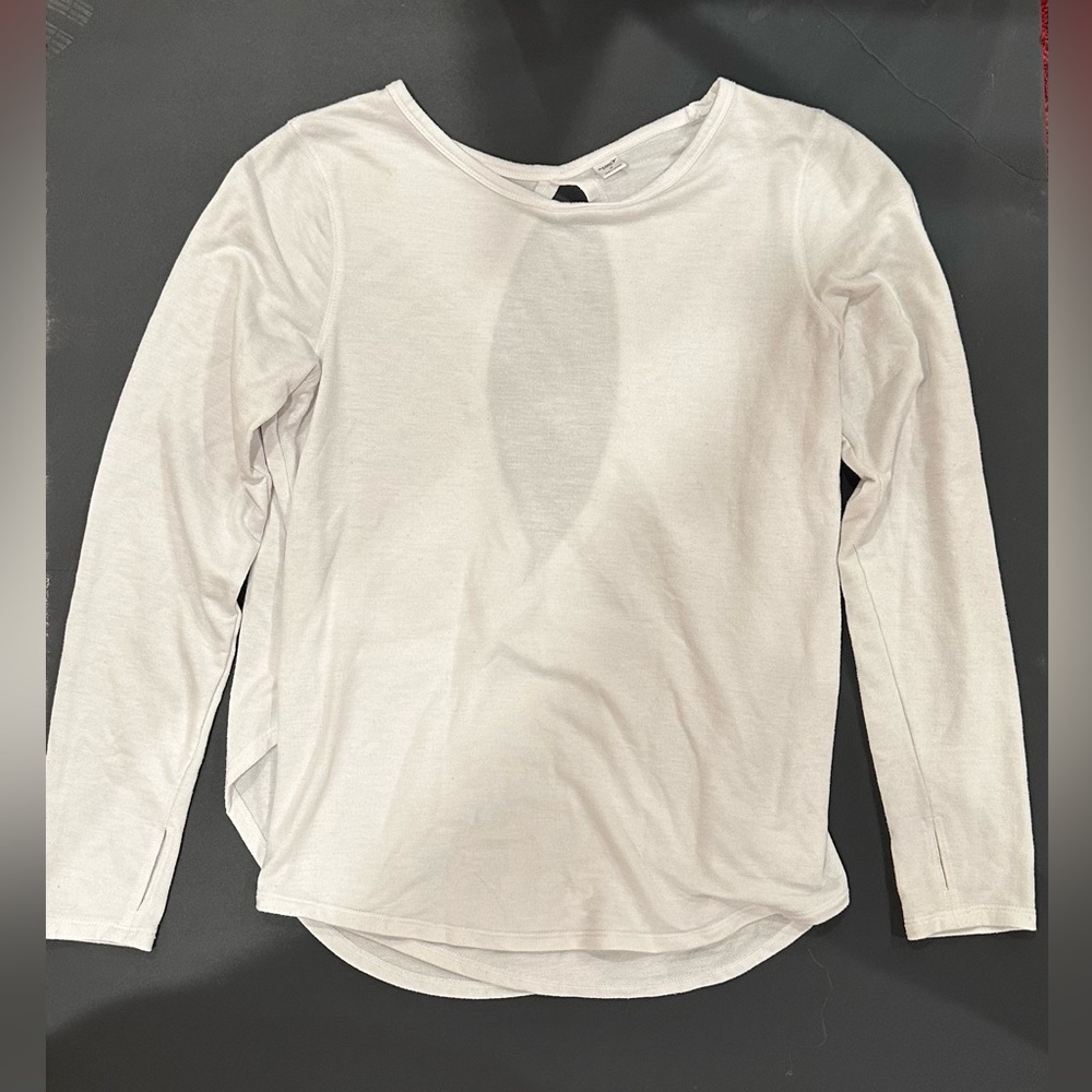 Athletic long sleeve women.